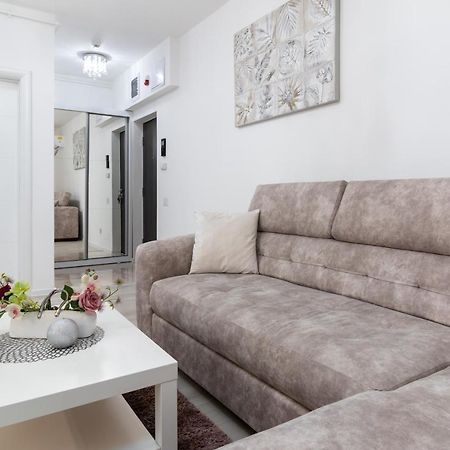 Premier Apartment Oradea Exterior foto