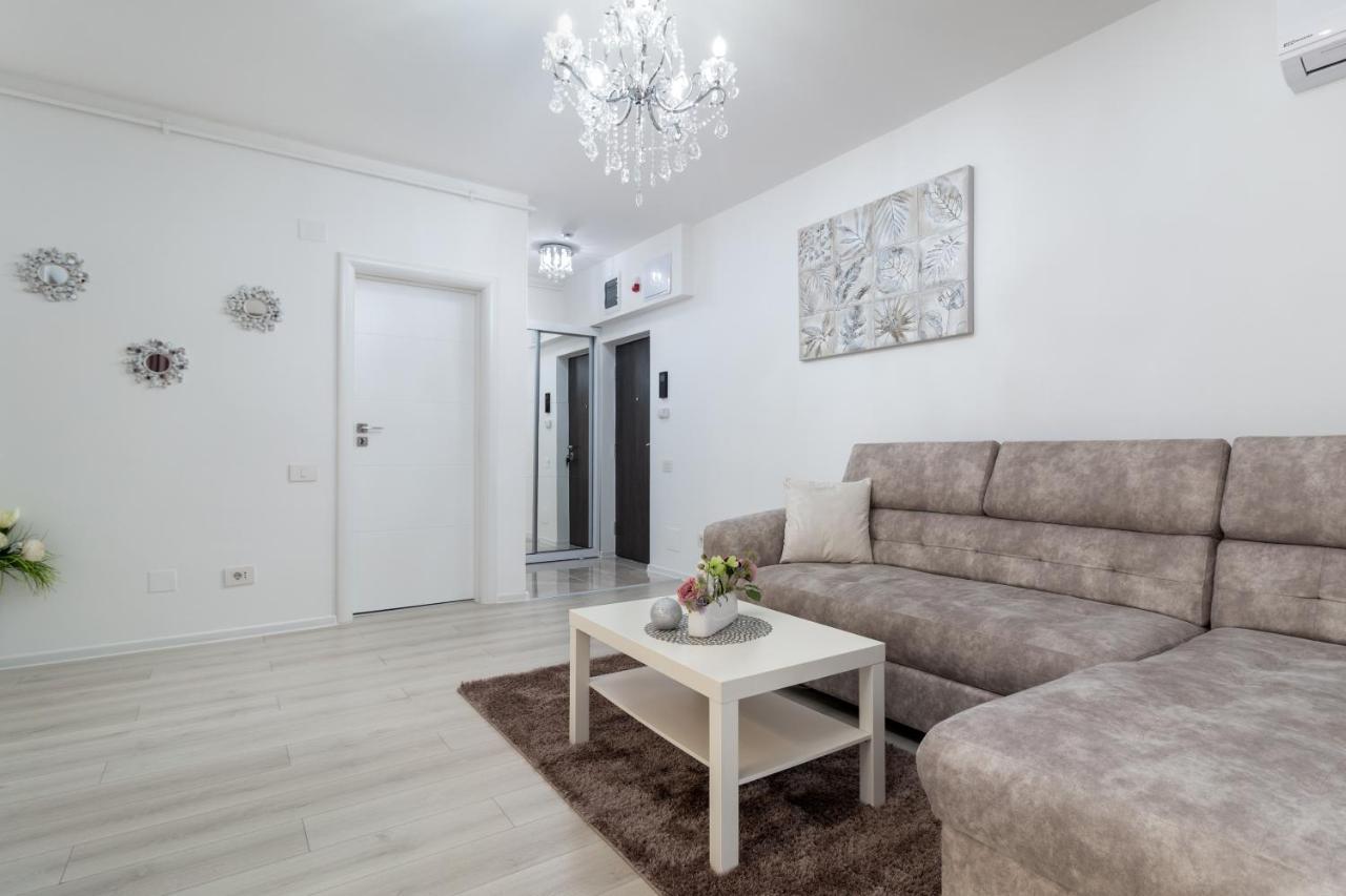 Premier Apartment Oradea Exterior foto