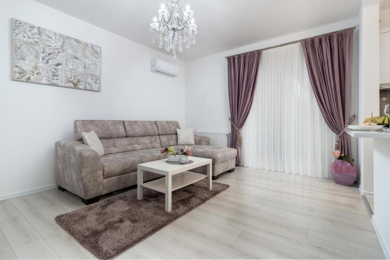 Premier Apartment Oradea Exterior foto